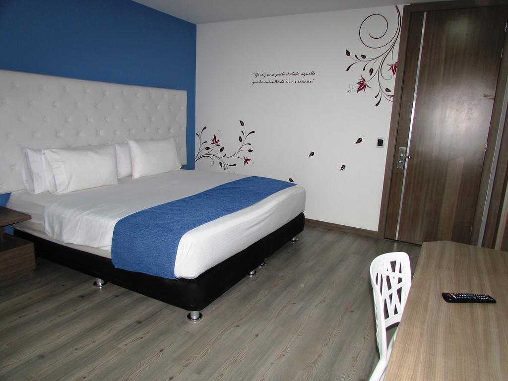 Aw Hotel Plaza Miranda Bogota Bilik gambar