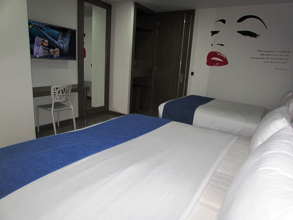Aw Hotel Plaza Miranda Bogota Luaran gambar